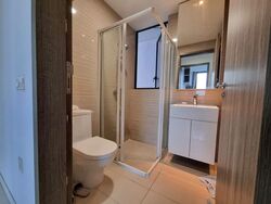 Sky Vue (D20), Condominium #561251211